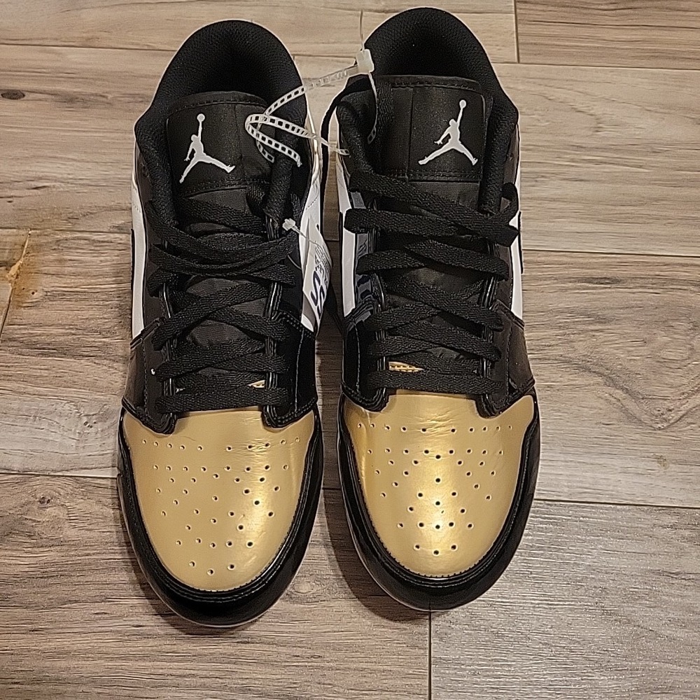 Jordan 1 Low TD Football Cleats FJ6245-701 Metallic Gold Black White Mens 12